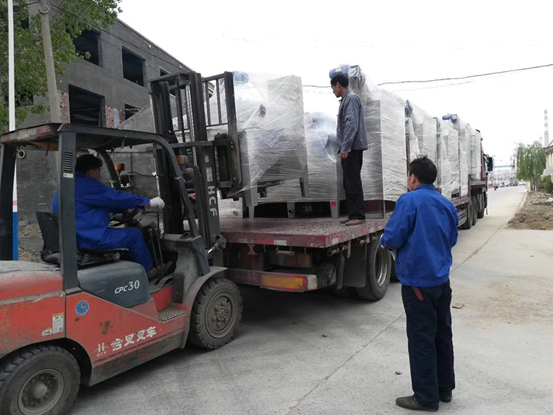 隔油一體化設(shè)備裝車