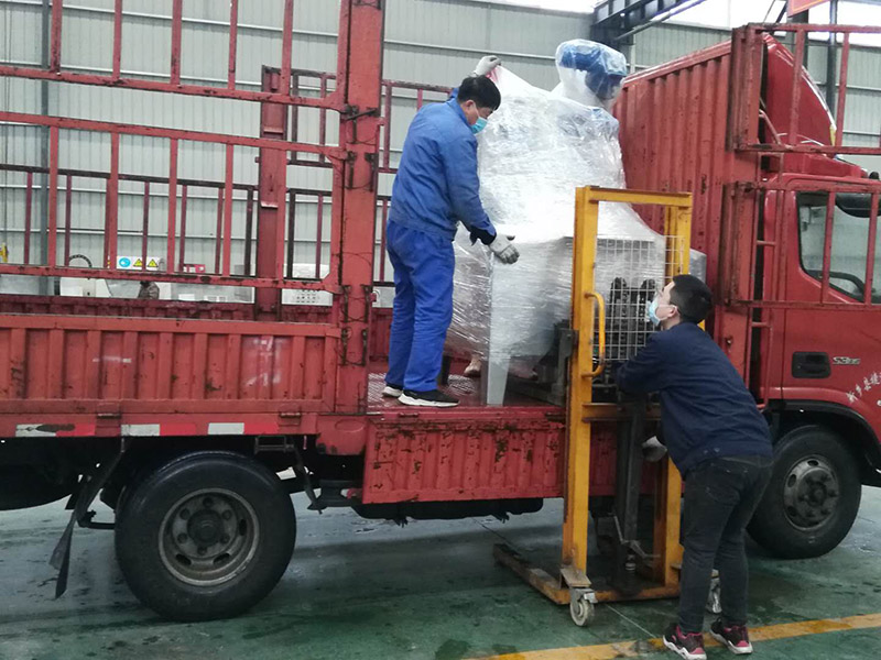 油水分離器發(fā)貨